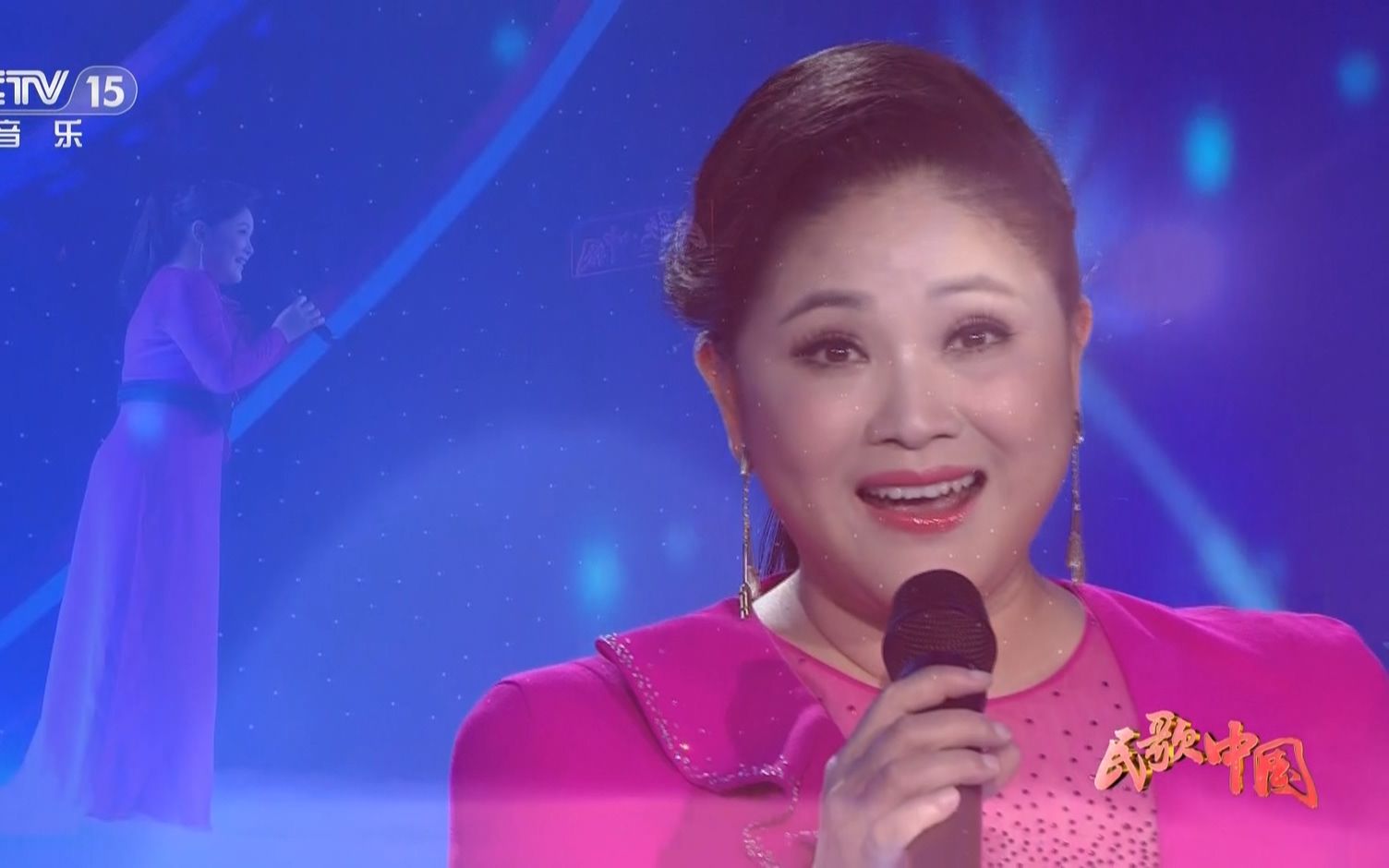 歌曲《月亮花儿开》 演唱:易秒英