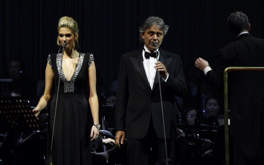 [图]Canto Della Terra (Live in Seoul, 2010/5/2) - Delta Goodrem & Andrea Bocelli