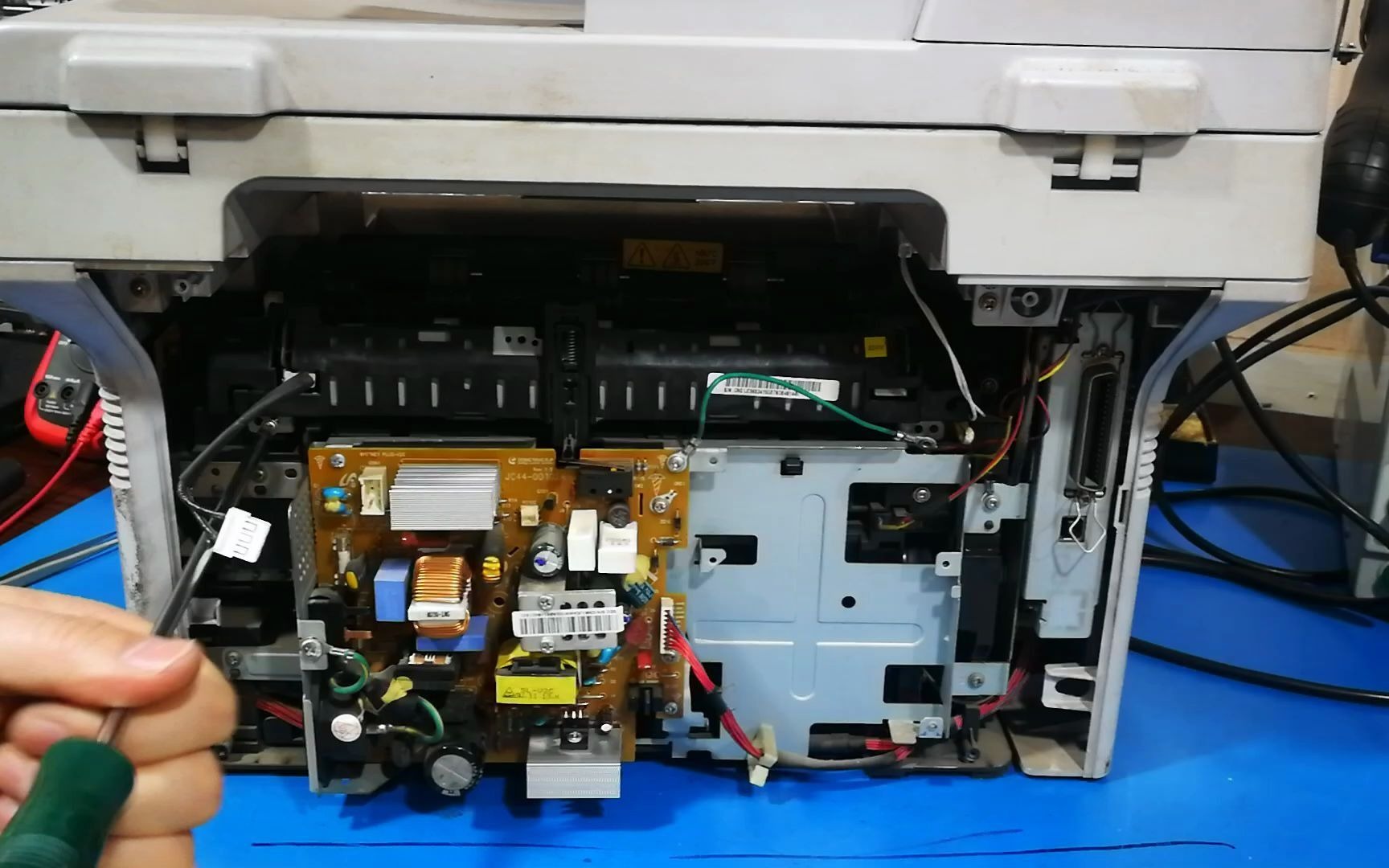 三星4521开机提示卡纸拆解定影却找不到