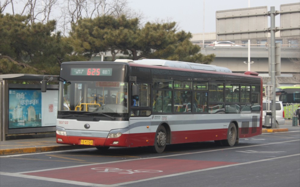 【世界名车61运通遗产】625路宇通豆眼37130部分运行区段前方展望