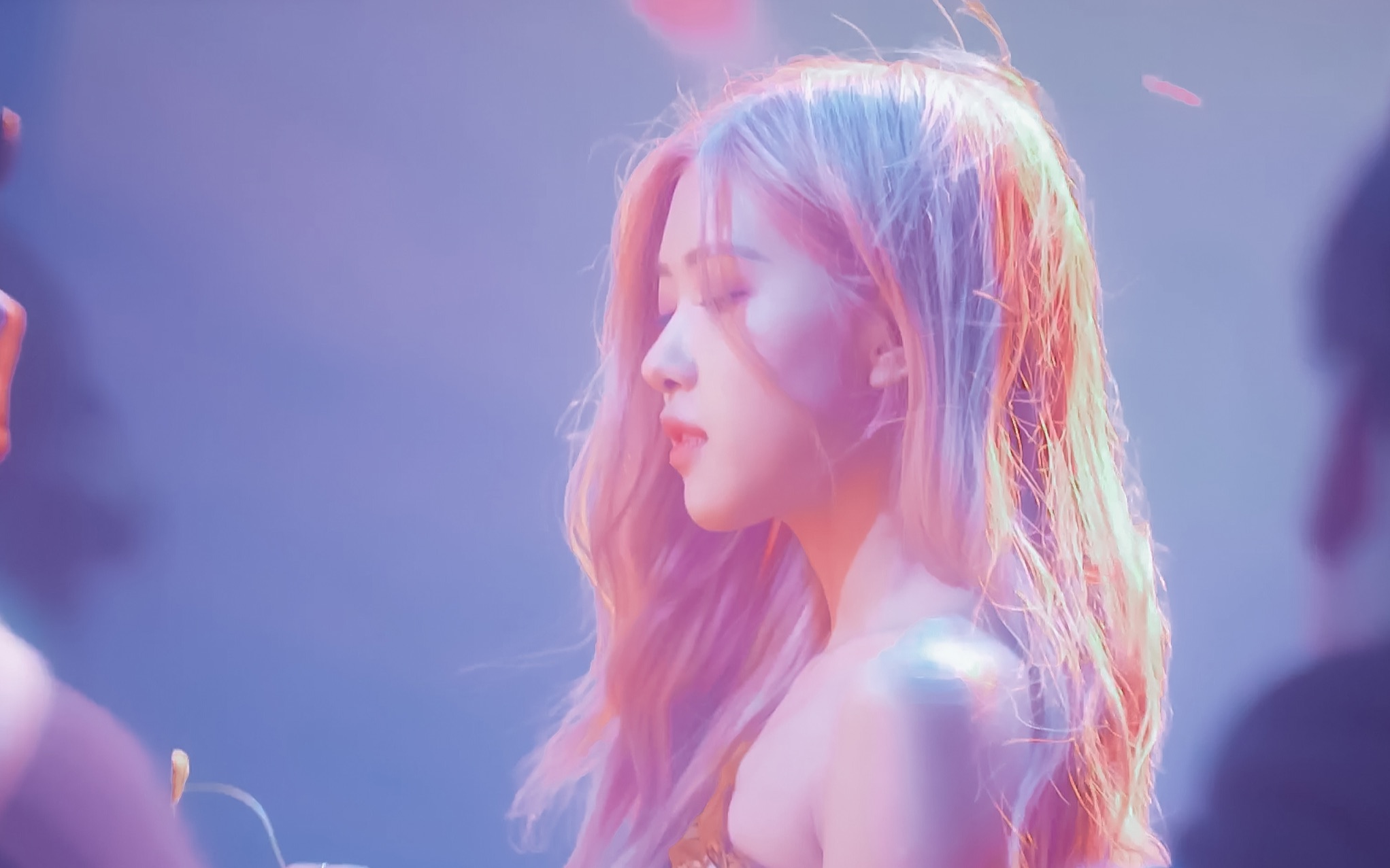 [图]【BLACKPINK ROSÉ】朴彩英推上瞬间被疯狂转发过万的40秒直拍