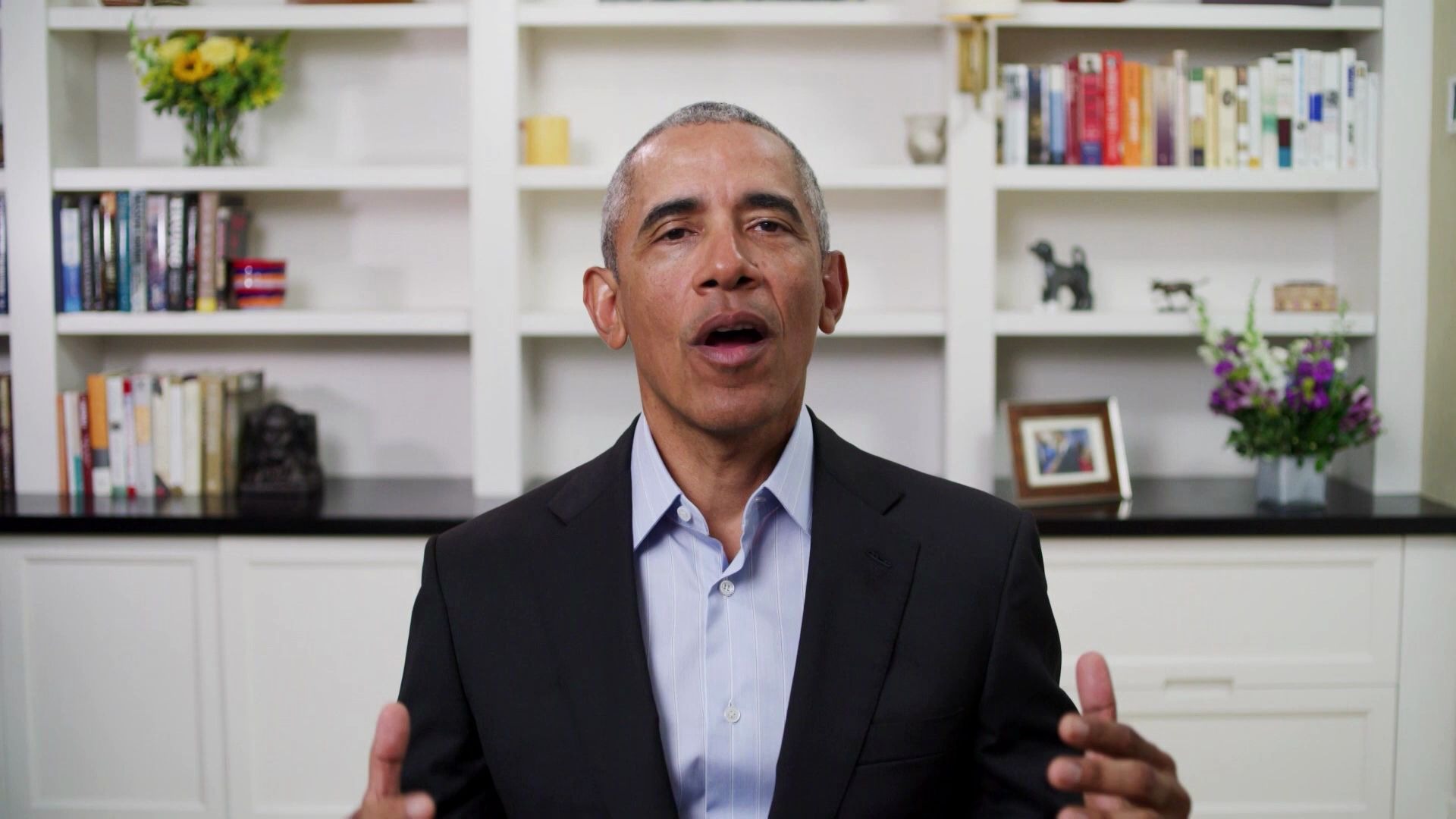 奥巴马致辞2020届毕业生视频_哔哩哔哩 (゜-゜)つロ 干杯~-bilibili