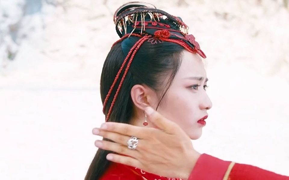 宫主大人大婚当日新娘子竟然被昔日兄弟抢走