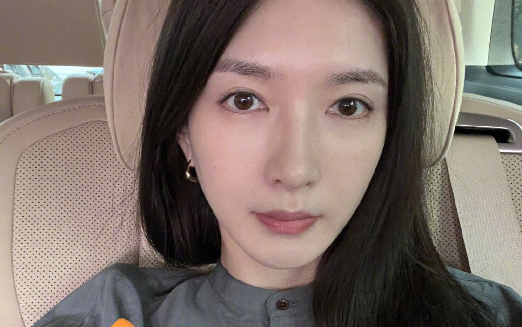 江疏影,1986年9月1日出生于上海市,中国内地女演员,毕业于上海戏剧