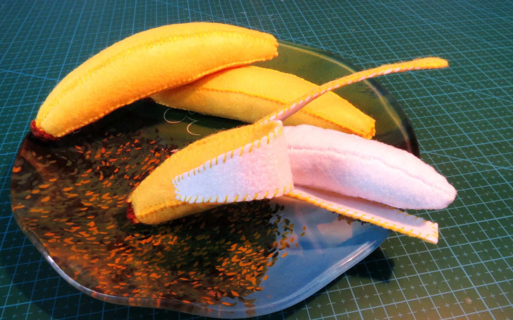 【三梦世界diy】不织布香蕉的制作_哔哩哔哩_bilibili