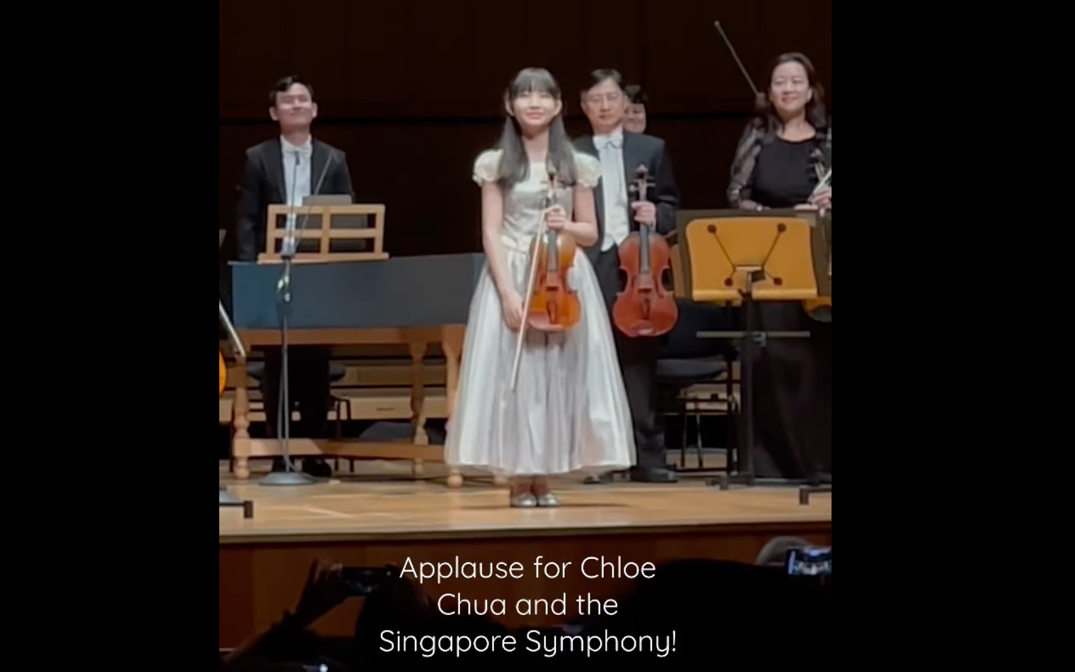 [图]【蔡珂宜】为珂宜与新加坡交响乐团鼓掌~Applause for Chloe Chua and the Singapore Symphony!