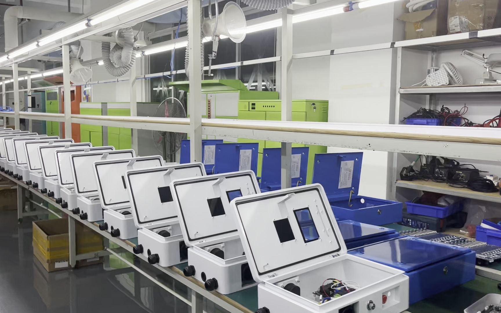 及时电充电桩生产车间,品质保证,自主研发