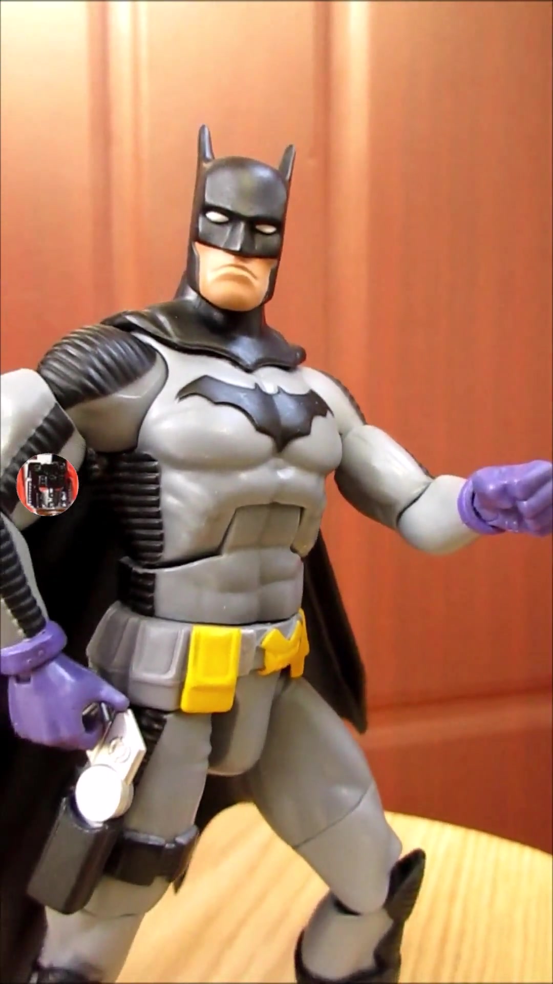 dc漫画zero蝙蝠侠动作模型_哔哩哔哩 (゜-゜)つロ 干杯~-bilibili