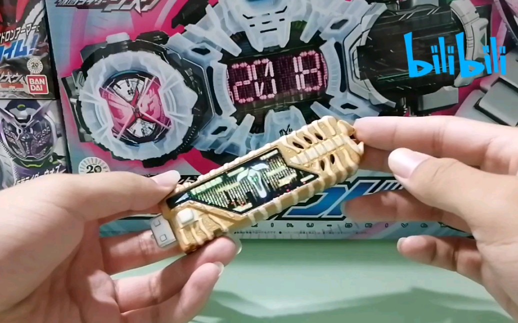 简简单单的测评假面骑士w怪人26音记忆体terror