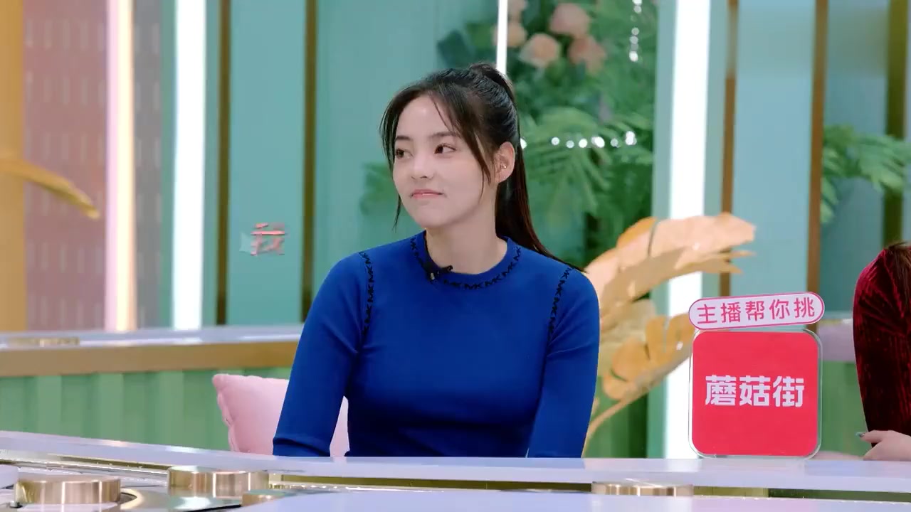beauty小姐-戚薇每次看到薇薇都是素颜,夸她皮肤真好