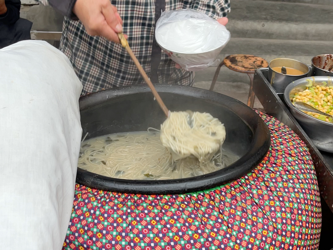 鲁山浆面条图片