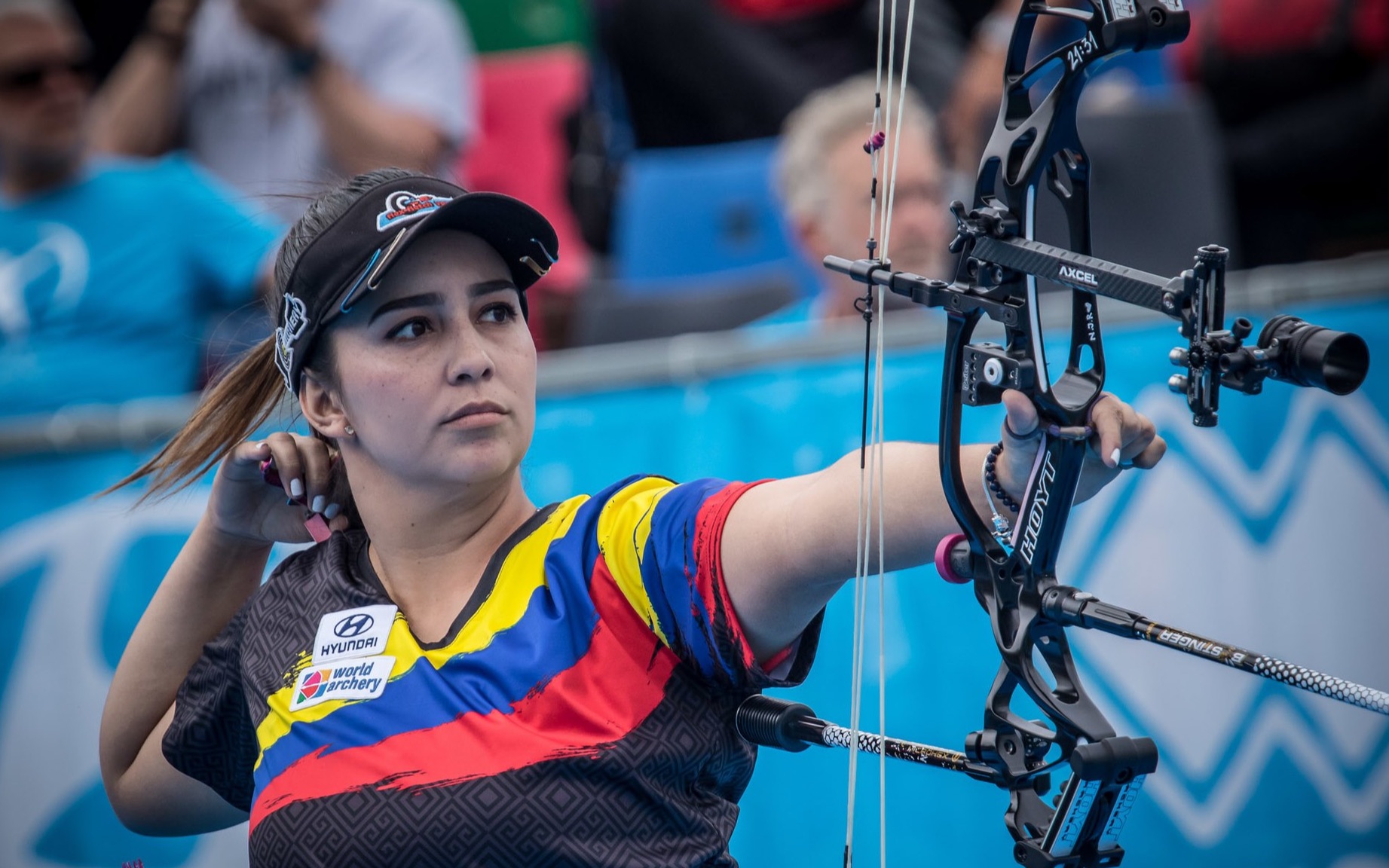 世界顶尖射手射箭动作反曲弓复合弓