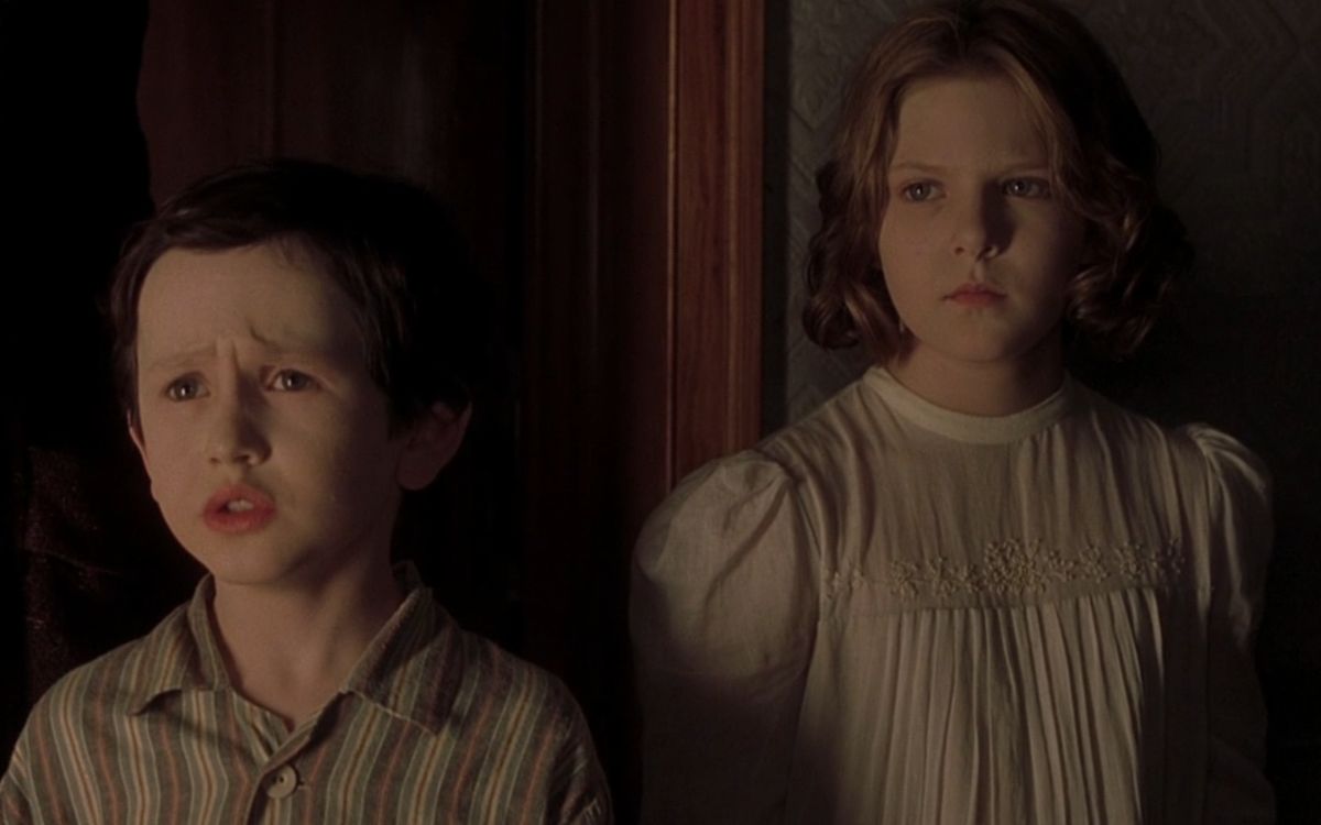 活动  《小岛惊魂》一家三口住在别墅里,怪事接连发生,剧情多次大反转