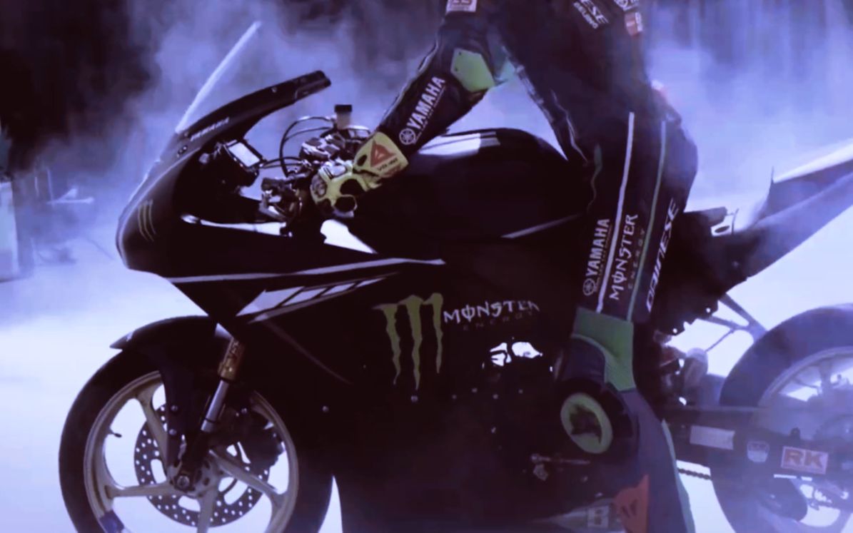 【王一博 | 85赛车手】85就是坠酷滴_哔哩哔哩 (゜-゜)つロ 干杯