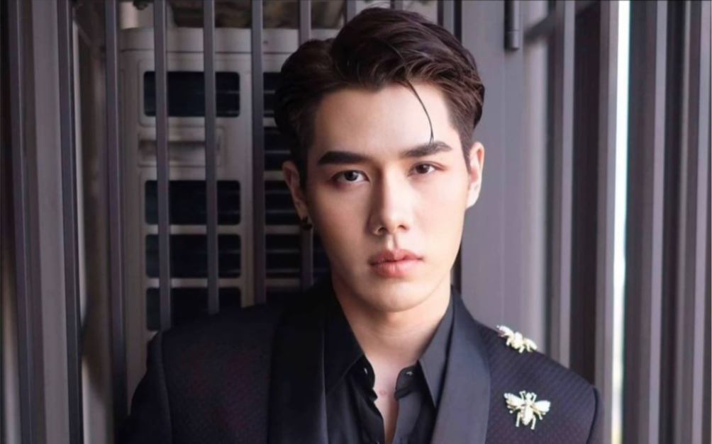 16 a爆拍摄_哔哩哔哩 (゜-゜)つロ 干杯~-bilibili