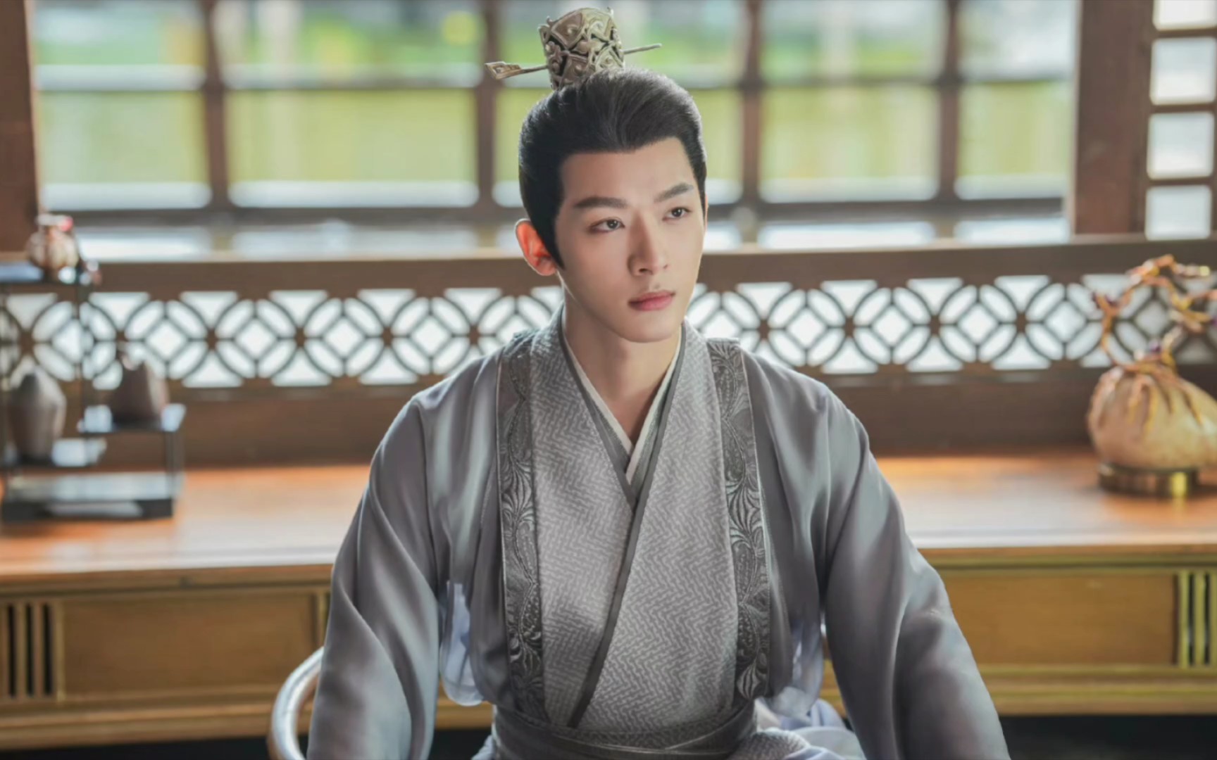 张晚意:温文尔雅的古装美男,绝世风华惊艳众人