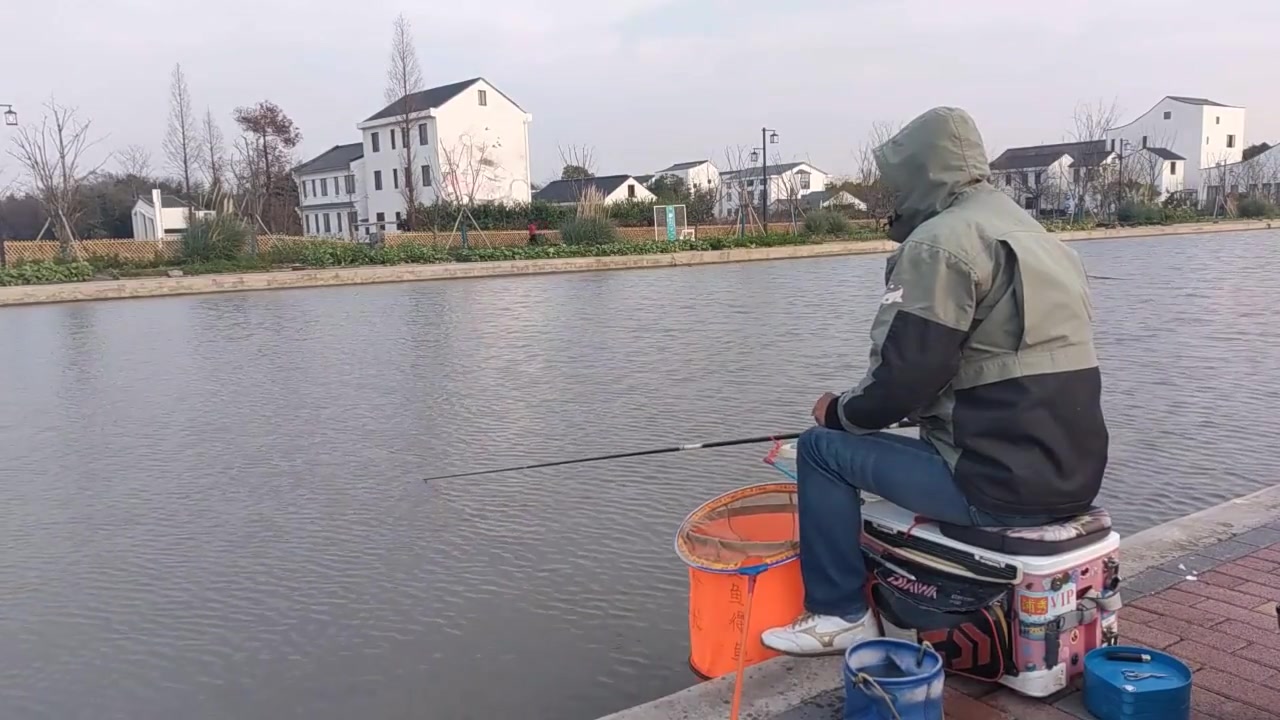 活动  秋冬季节钓鲤鱼鲫鱼怎样钓的快,就这样钓鱼,钓鲫鱼鲤鱼技巧