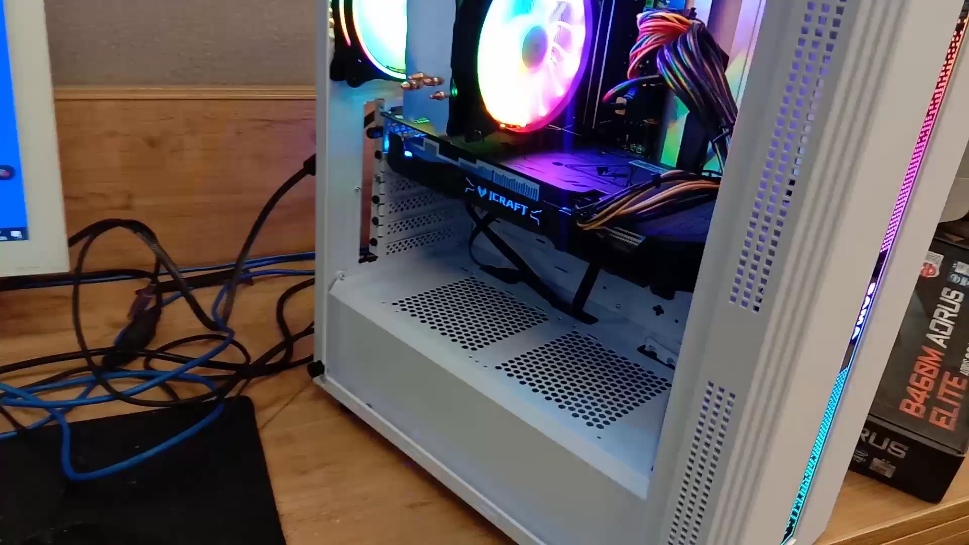 【机箱推荐】先马剑魔3,这款百元机箱颜值爆表,给粉丝组装一台4000多