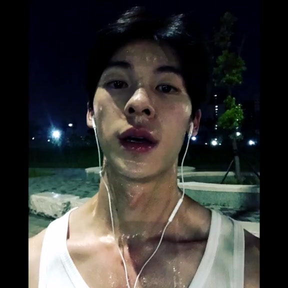 许光汉吻戏摸男生喉结会怎么样超a