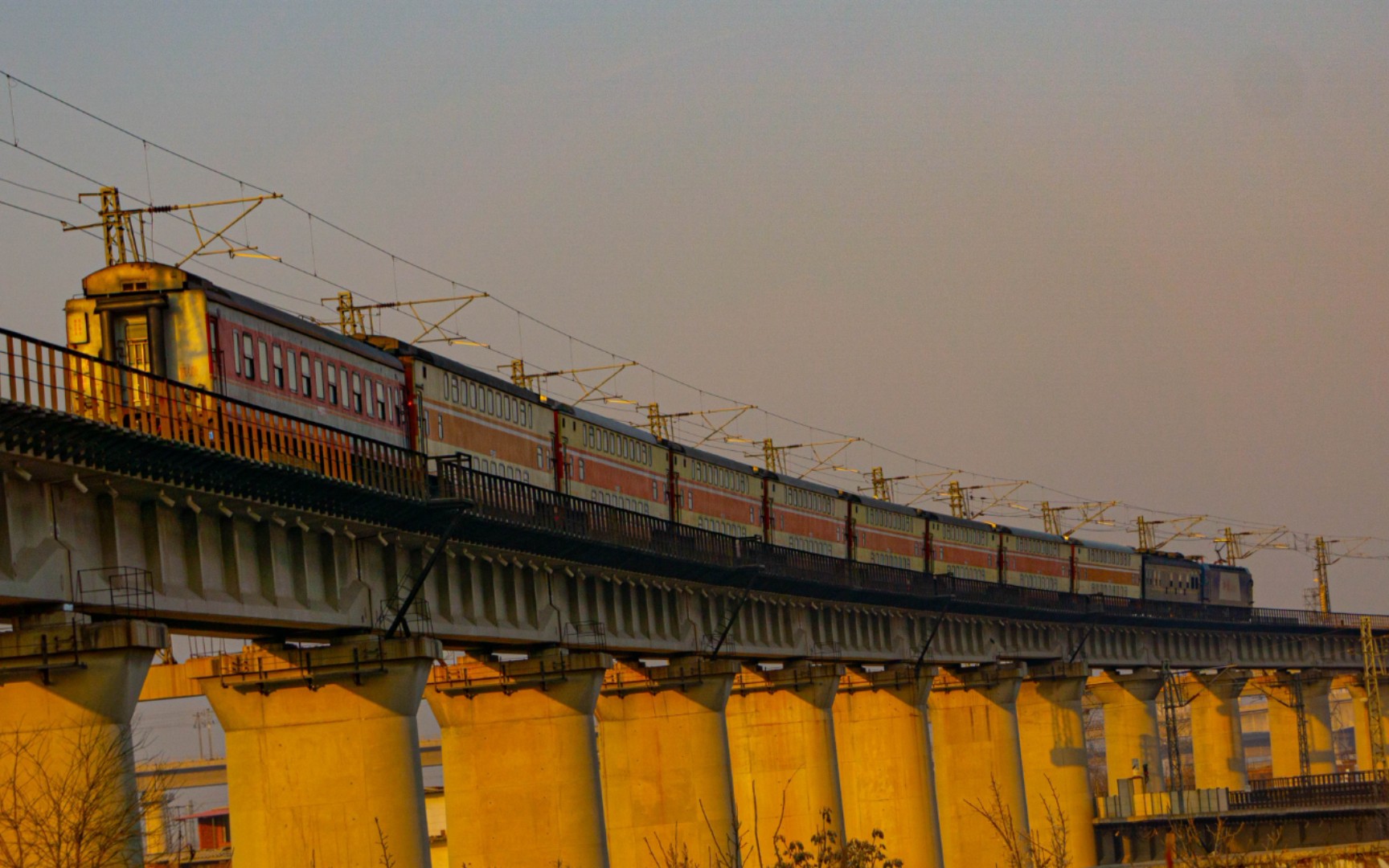 【中国铁路】再见,y512的双层车底