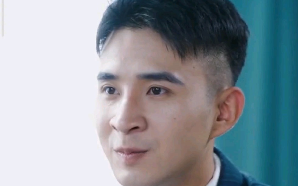 歪嘴赘婿竟然开局做起了公司高层(最新广告)