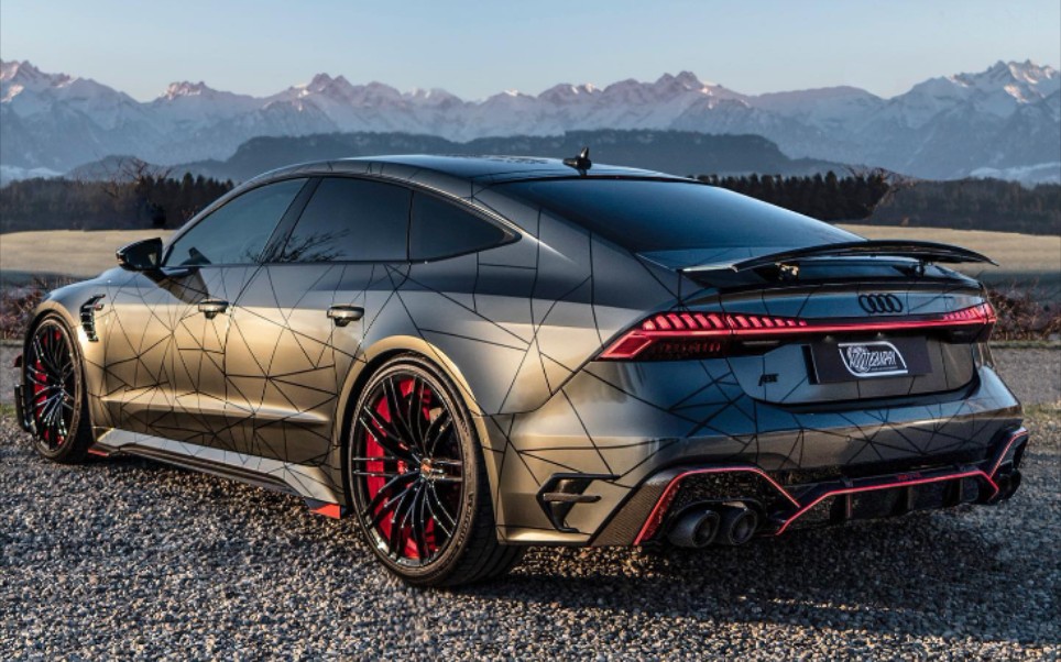 奥迪rs7r被你刷到了可见你未来的财力是多么雄厚