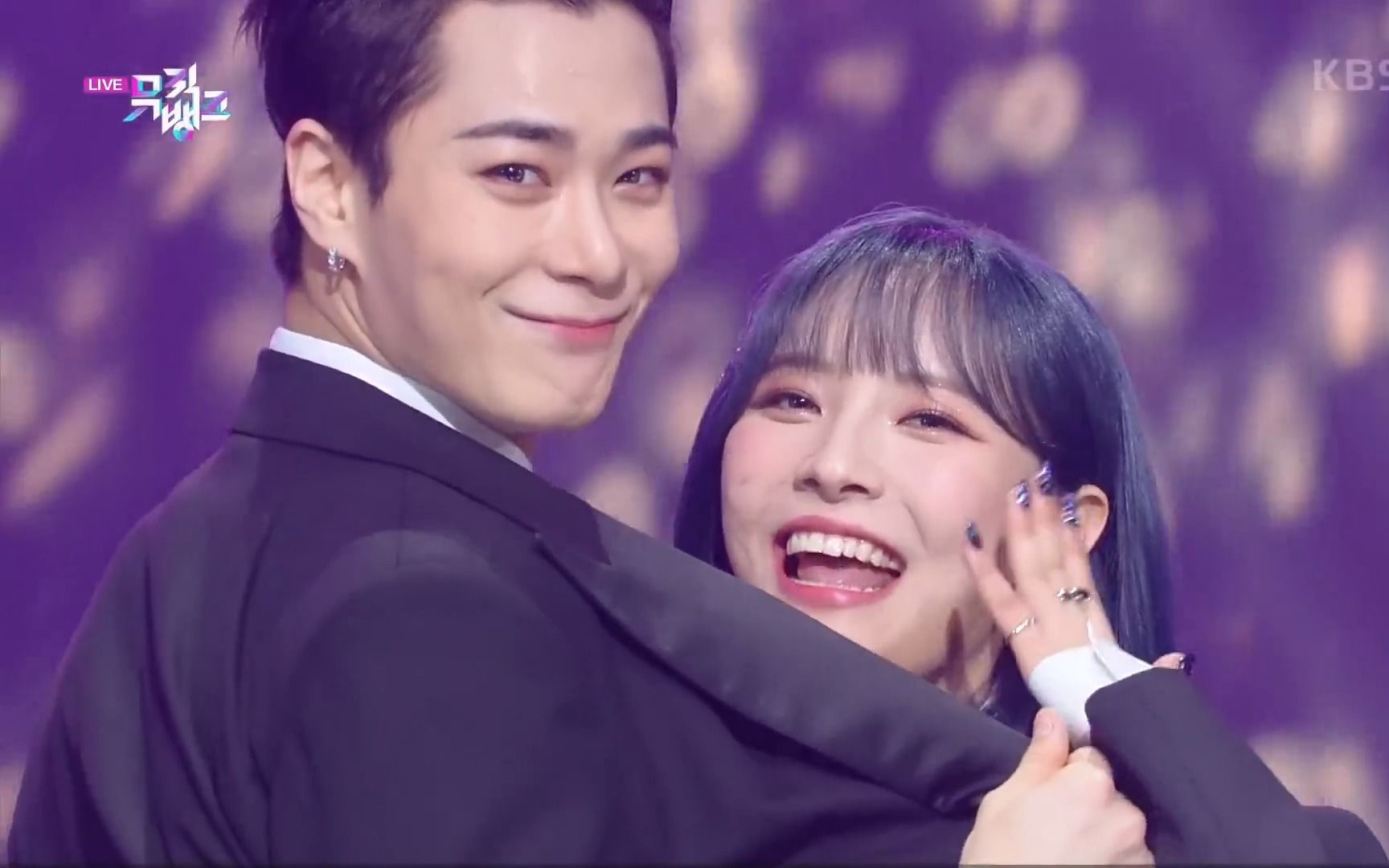 【youtube百万播放】【文彬 x 文秀雅】"candy in my ears"合作舞台