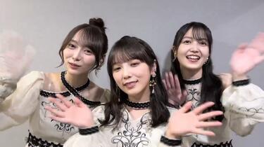 【久保史緒里&弓木奈於】直筆サイン入りLINELIVE限定横たわりピロー人形 久保史緒里&弓木奈於】直筆サイン入りLINELIVE限定横たわり
