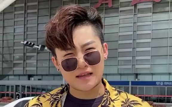 小马只有一米九老姐妹新人设妇女之友