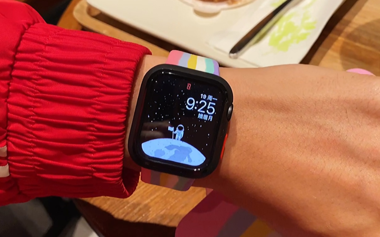 太空人表盘酷呆了快来设置你的applewatch