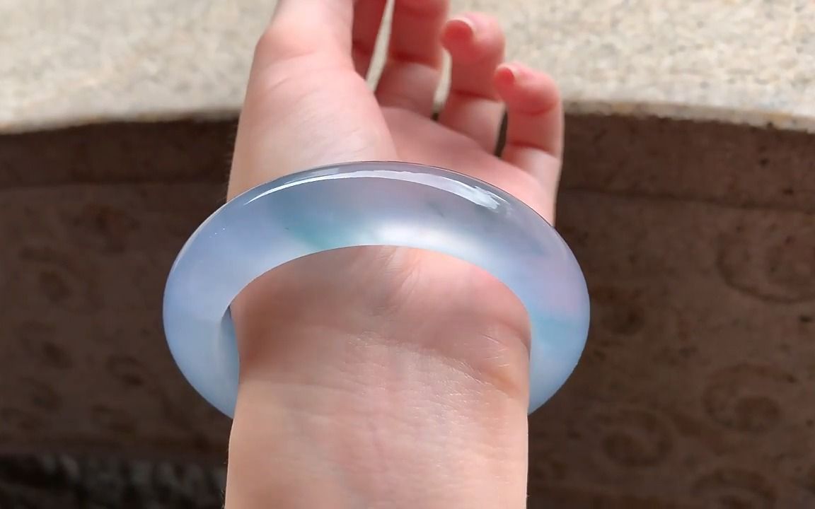 55 2高冰紫飘花翡翠手镯