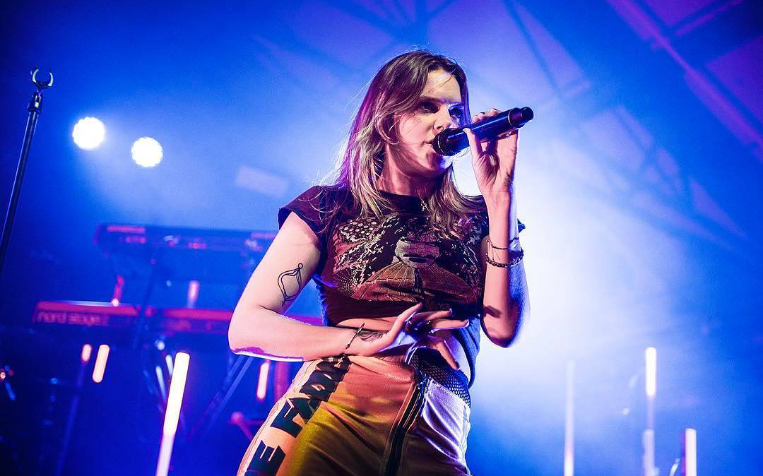 tove lo - thousand miles [live]