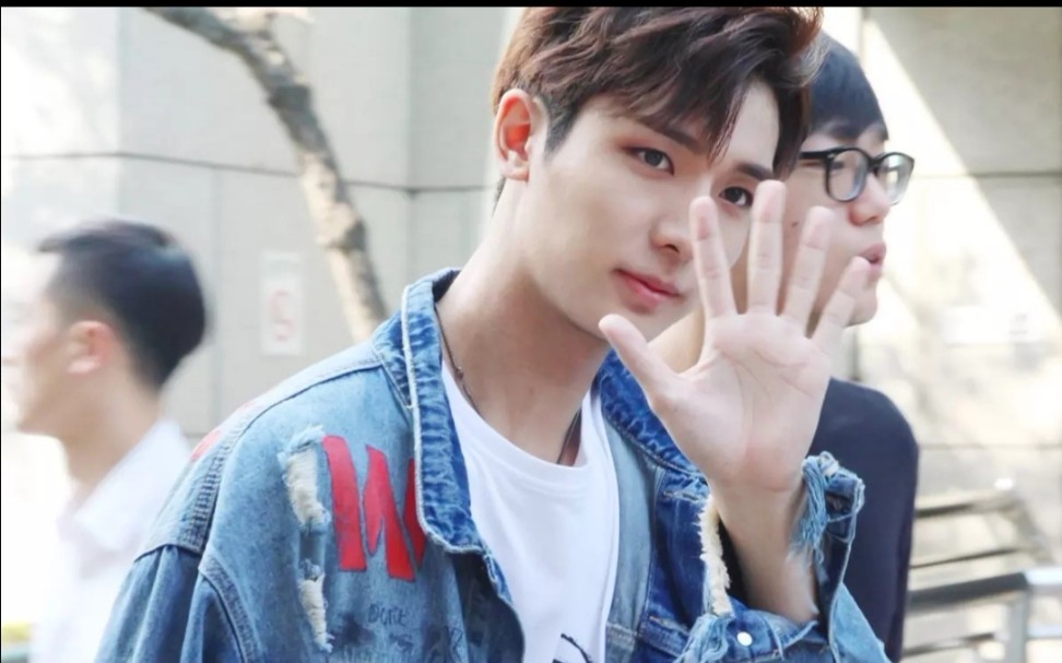 201019 sbs人气歌谣 pentagon yuto daisy 直拍_哔哩哔哩 (゜-゜)つロ