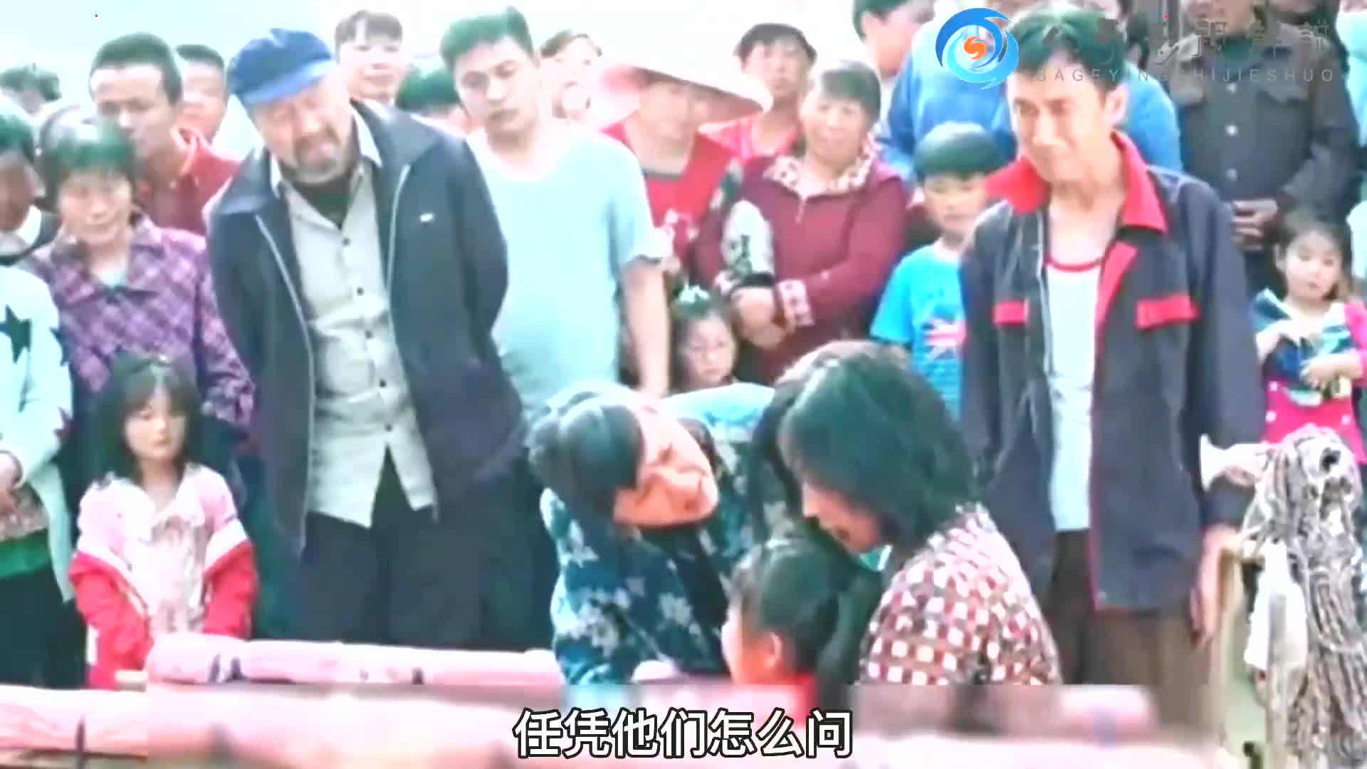 314. 女人被砍掉双脚后,连同女儿一起被丢弃在了穷小伙的三轮车上!哔哩哔哩bilibili