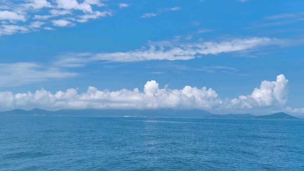 海上随手拍,天蓝海蓝好好看