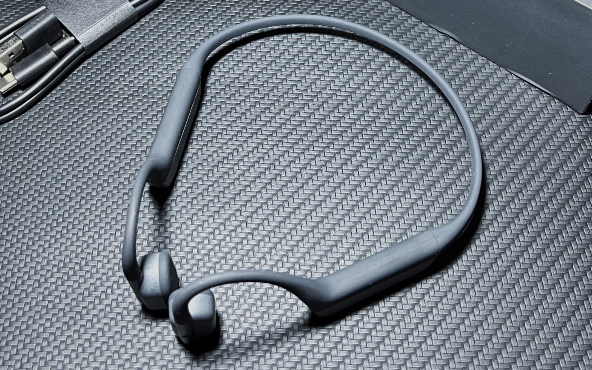 低至699元,小米首款骨传导耳机体验评测!