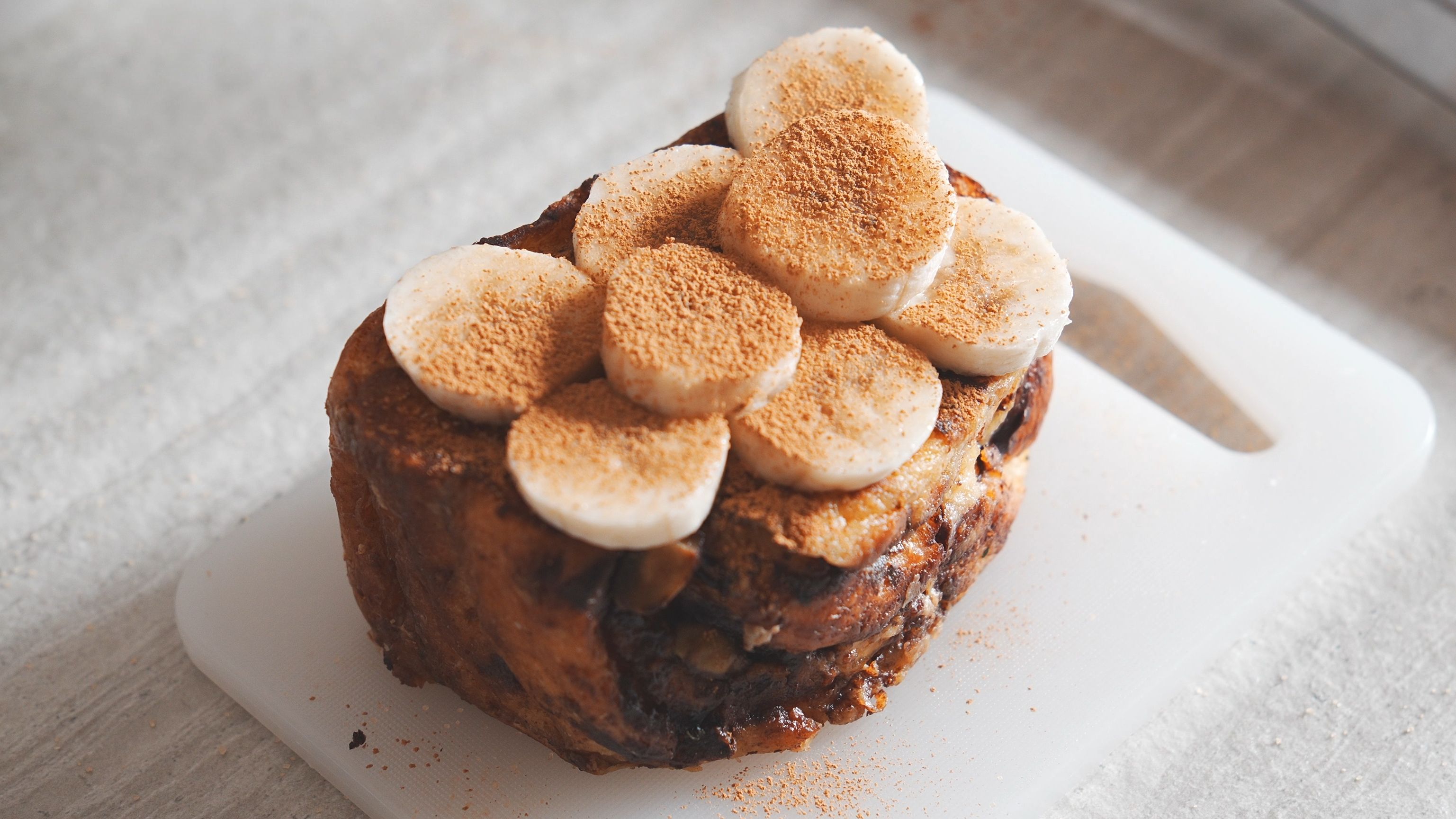 秋日温暖早餐92香蕉肉桂法式煎吐司