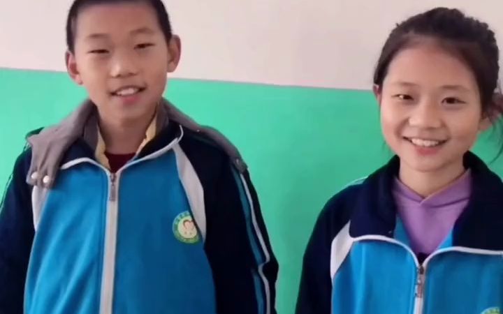 12月12日,河北衡水小学生唱游山恋火遍全网后,又唱新歌啦!这男孩的声