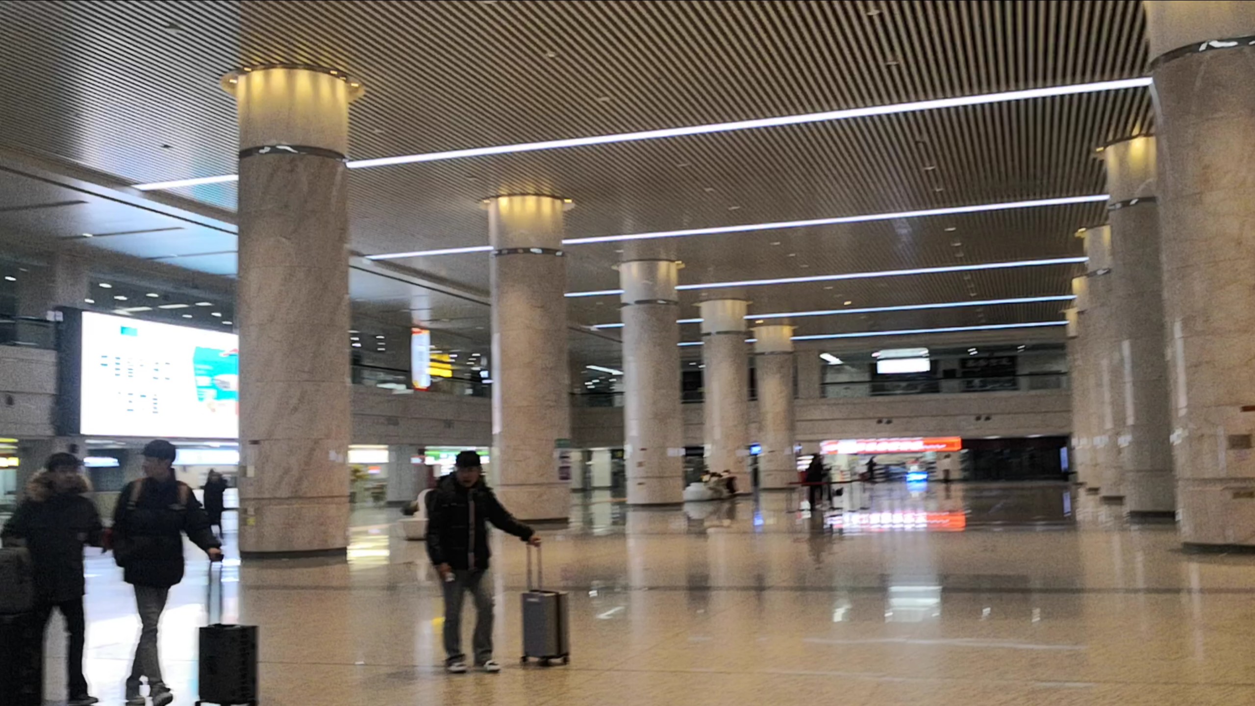 长春站北广场地下综合换乘中心