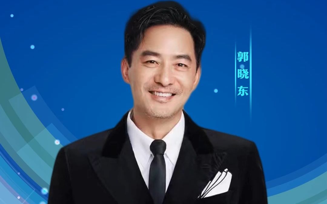蓝盈莹,赵保乐与东南卫视主持人施源一起, 邀你一起登上青春奋进者号
