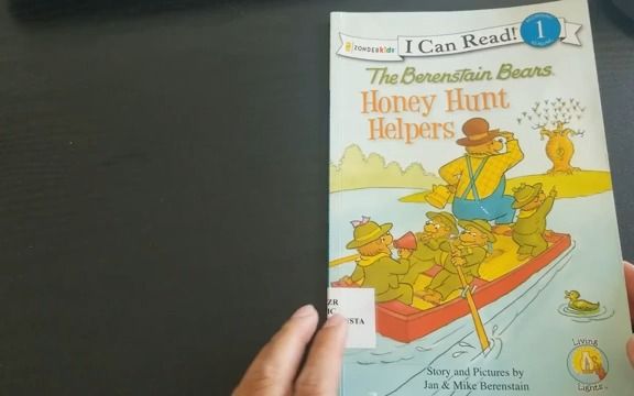 [图]The Berenstain Bears honey hunt helpers贝贝熊帮爸爸采蜂蜜绘本