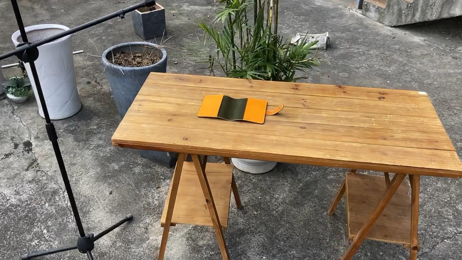 摆拍是一件辛苦的事情.