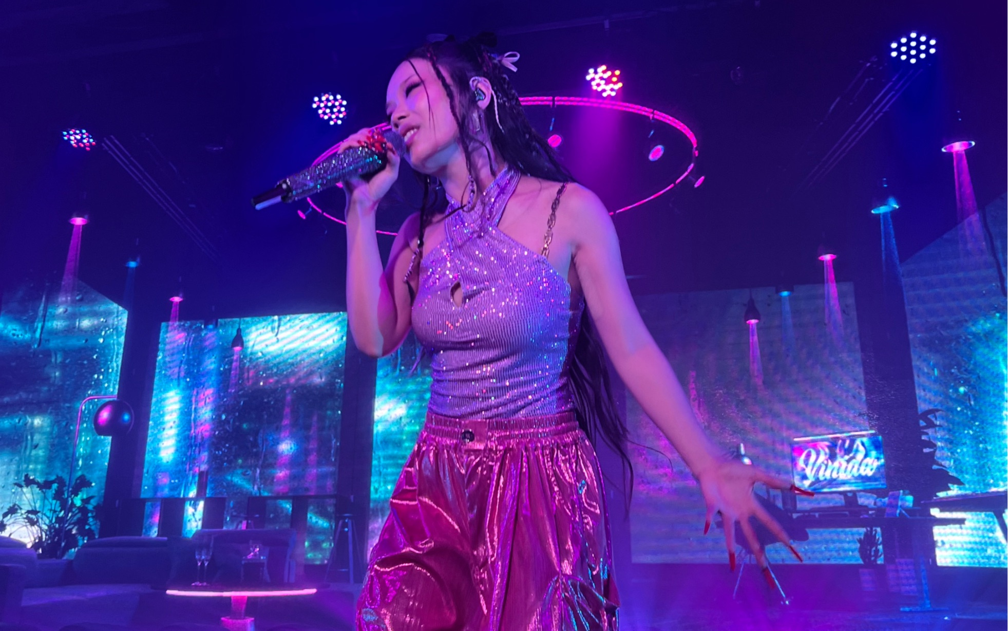 【vinida万妮达 | 巡演】2023巡演·长沙站演唱《4u》视频转载自粉丝