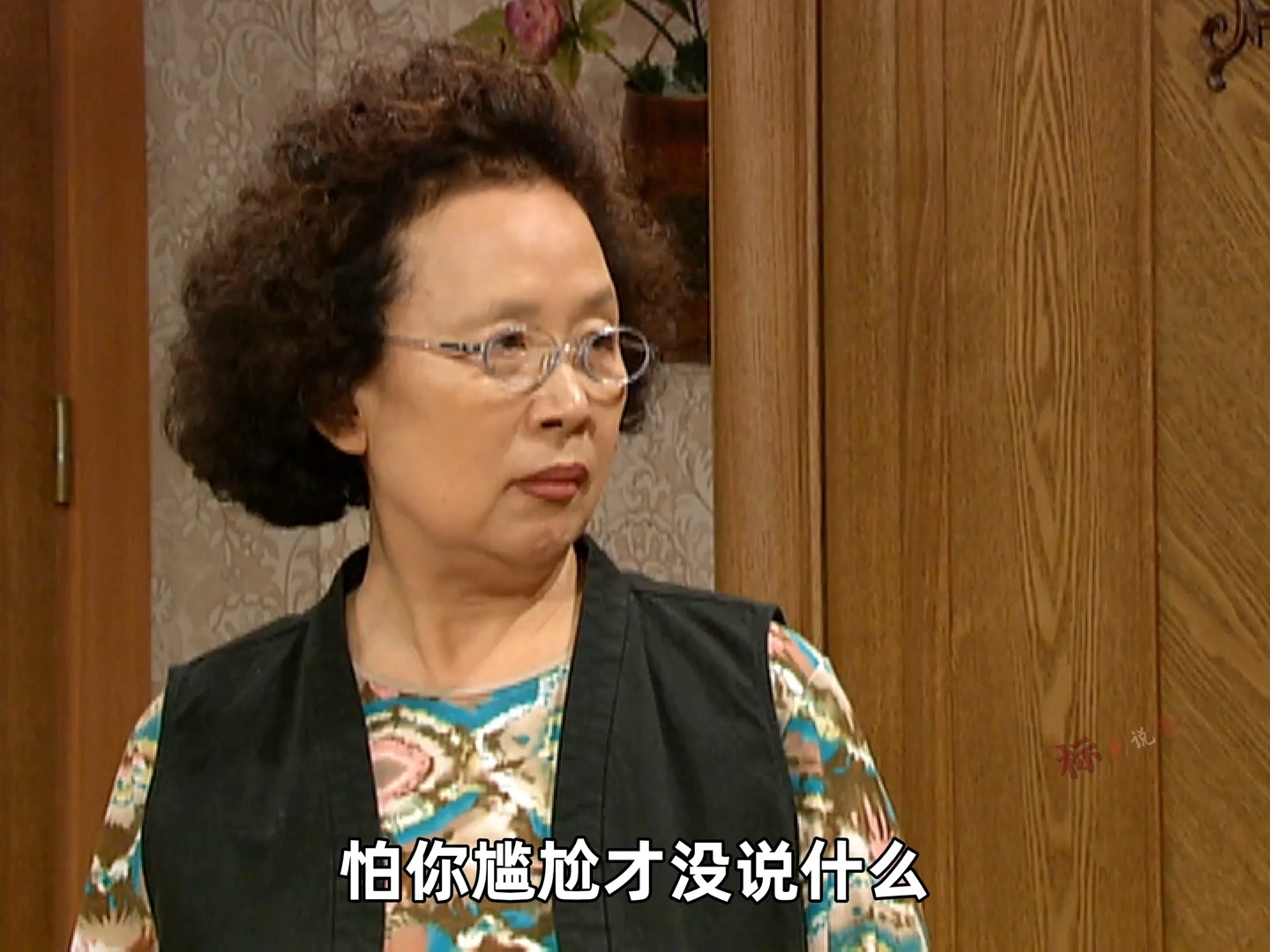 文姬为了证明自己化妆也能年轻20岁,拿起化妆品惊艳众人 #罗文姬女士