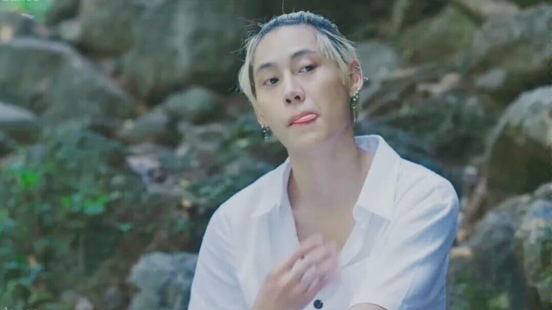 房子塌了qtmdbnmsl那没事了那个b快糊老子之前瞎了眼了