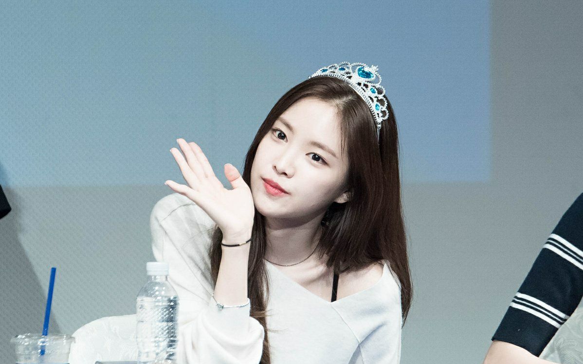 apink  naeun singing parts (pink up) - yout