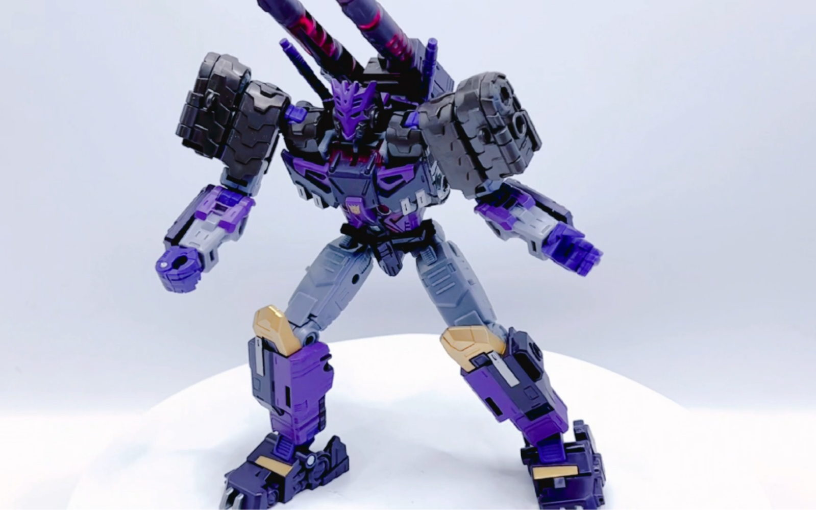 变形金刚传世塔恩战车形态变形视频