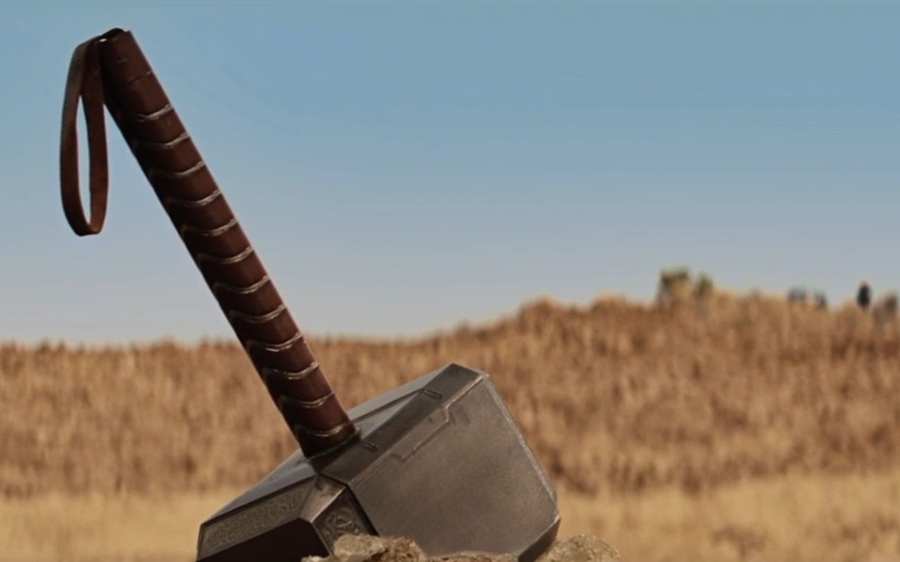 钢铁侠2cut片尾彩蛋:雷神之锤的出现