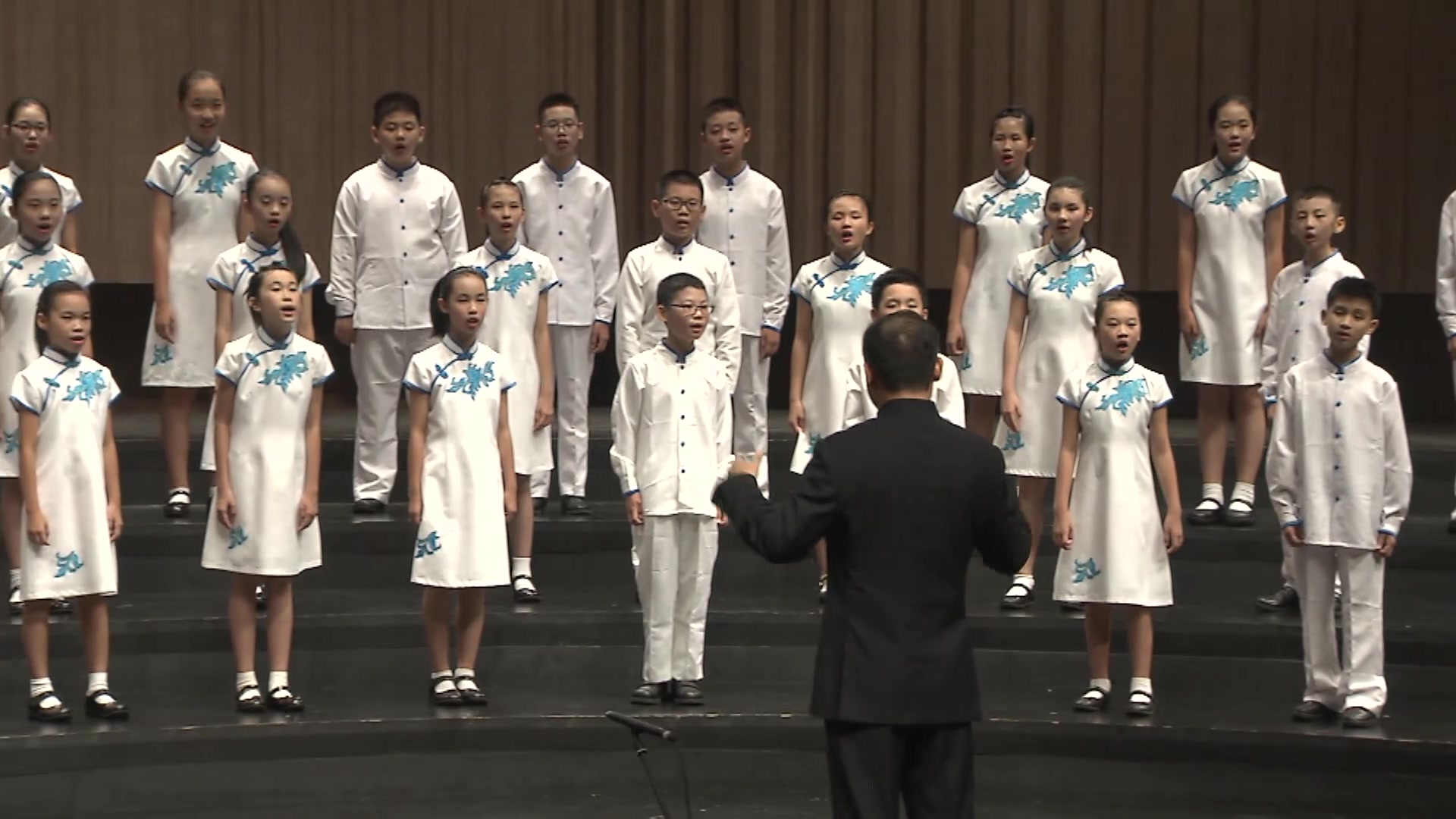 [图]广东省中山市实验小学合唱团《落雨大》