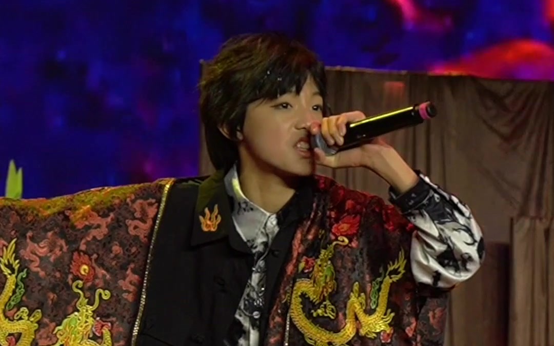 少年进化论—圈 张泽禹翻唱《庆功酒》直拍